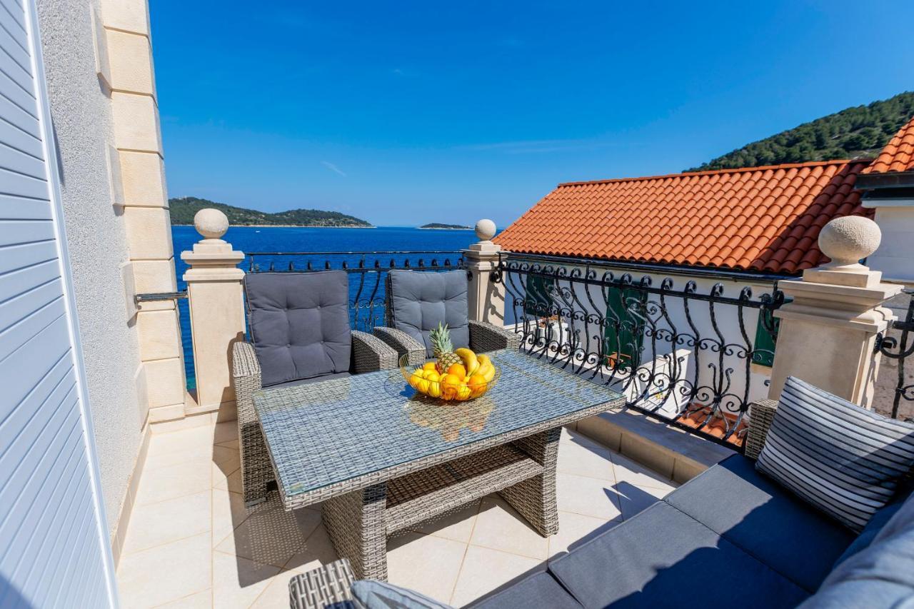 Seafront Apartment Duo Vis Exterior foto